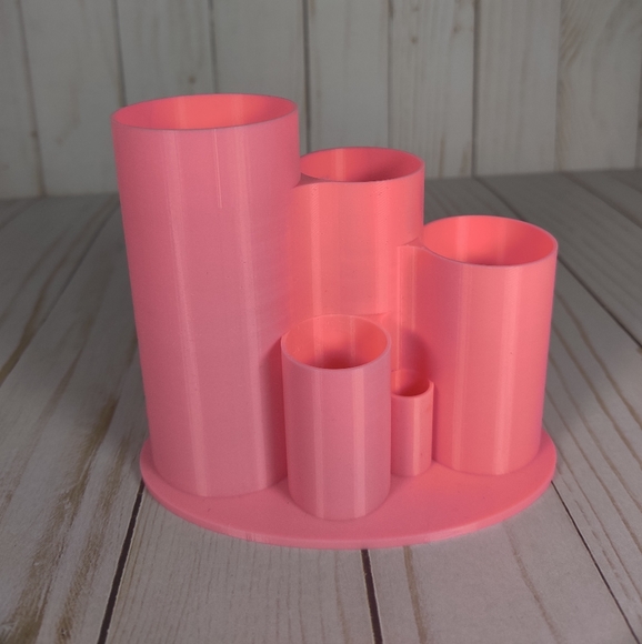 Pink 3d printed pencil/makeup holder - Picture 7 of 7